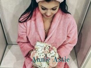 Annie_Astie