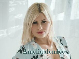 Ameliablondee