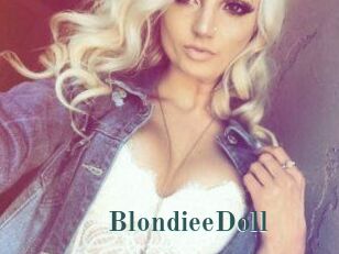 BlondieeDoll