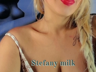 Stefany_milk